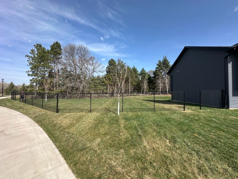 ChainlinkFenceInstallBlaineMNVinylCoated