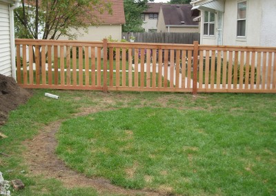 Cedar Closed Picket Fence