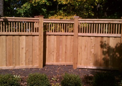 Cedar Privacy Spindle Top Fence w/ Copper Caps