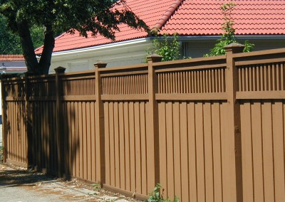 Cedar Privacy Spindle Top Fence