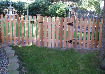 Traditional Cedar Dog Eared Picket Fence Gate