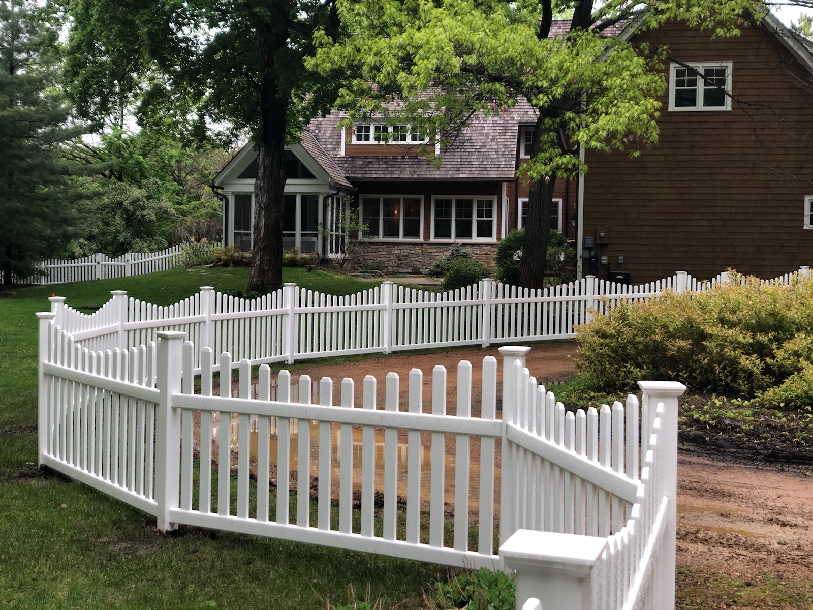Vinyl Picket Fence Installed in Ham Lake MN