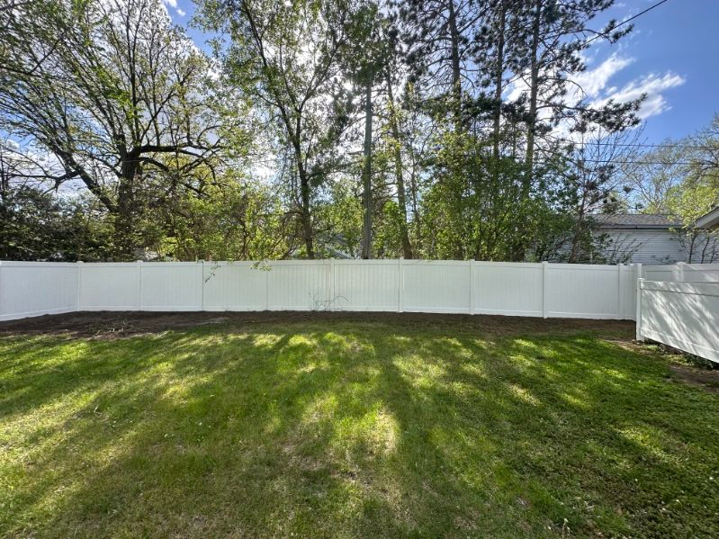 White Vinyl Backyard Privacy Fence in Princeton MN White Vinyl Backyard Privacy Fence Princeton MN