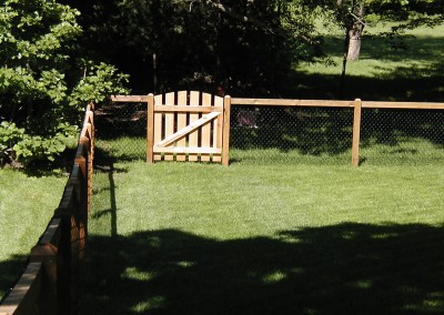 California Style Chain Link w/ Arched Cedar Gate