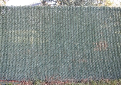 Hedge Lock Chain Link Fence w/ Slats