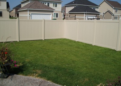 Tan Vinyl Tongue & Groove Privacy Fence