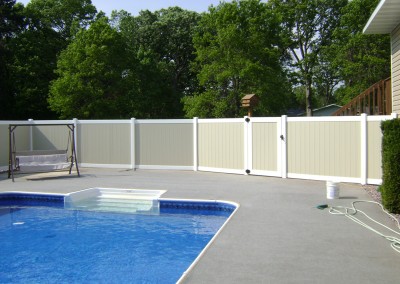 Vinyl Privacy Fence w/ Color Combo